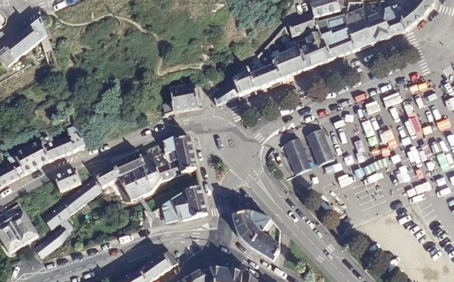 Vue aérienne du Rond-point anonyme n°827683643