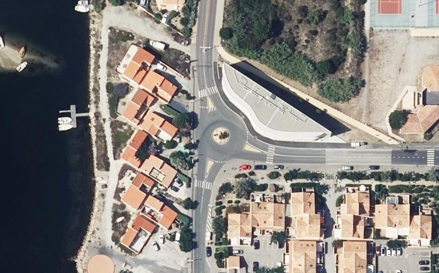 Vue aérienne du Rond-point anonyme n°835593364