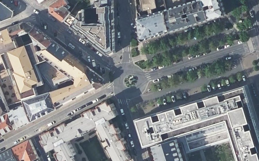 Vue aérienne du Rond-point anonyme n°836138223
