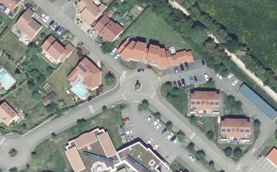Vue aérienne du Rond-point anonyme n°837661314