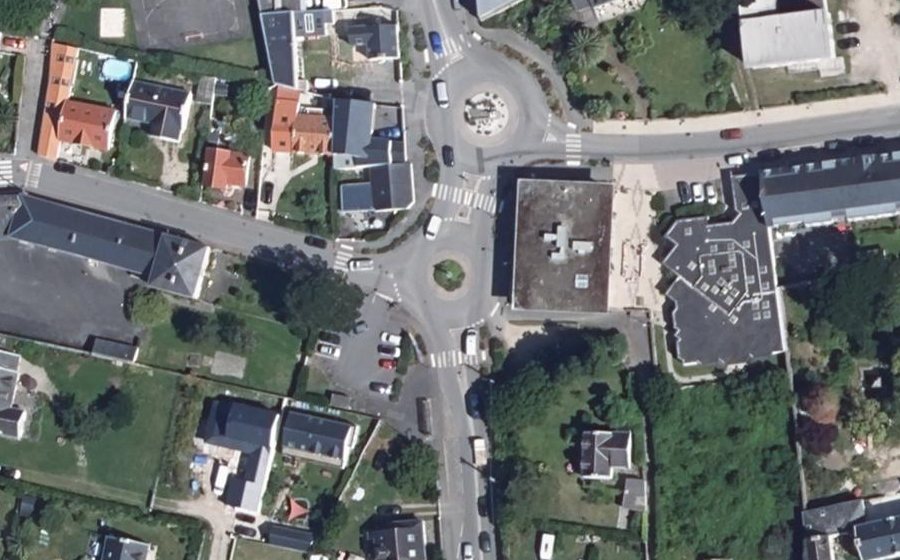 Vue aérienne du Rond-point anonyme n°840202895
