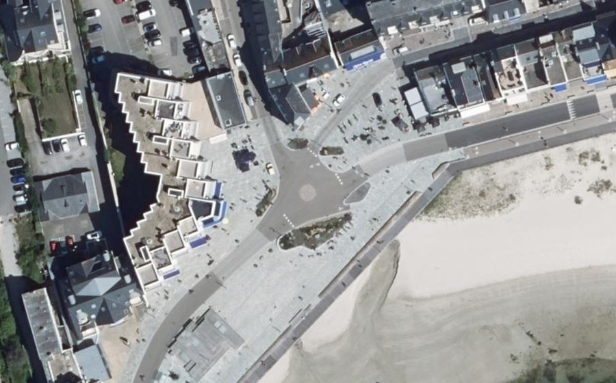 Vue aérienne du Rond-point anonyme n°840214461