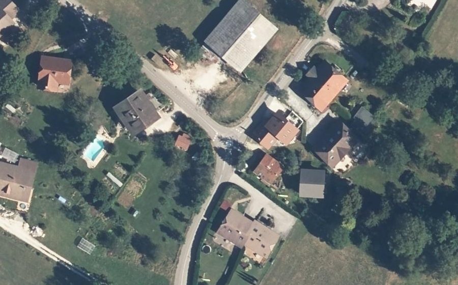 Vue aérienne du Rond-point anonyme n°840917949