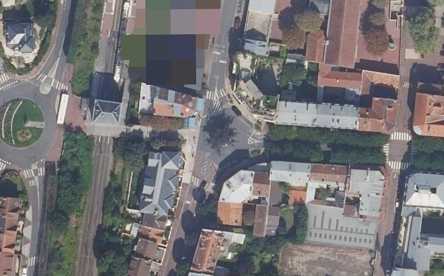 Vue aérienne du Rond-point anonyme n°8410541
