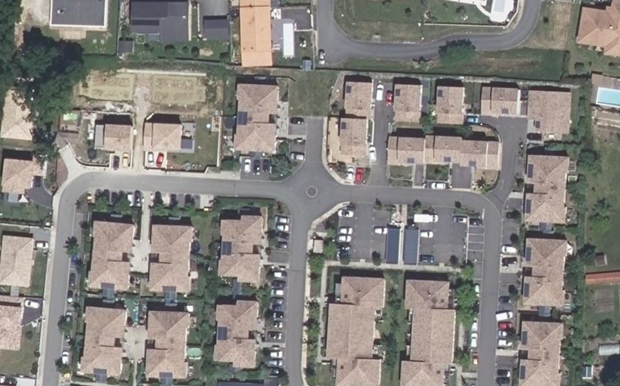 Vue aérienne du Rond-point anonyme n°841343722