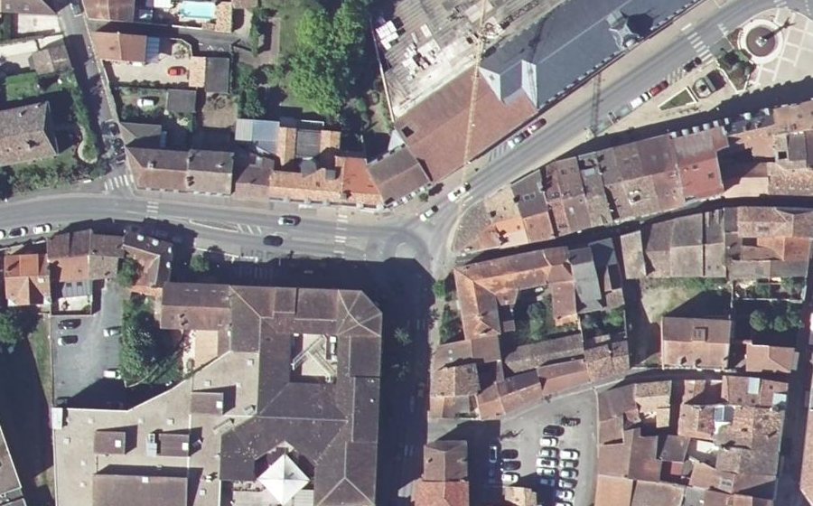 Vue aérienne du Rond-point anonyme n°8427441