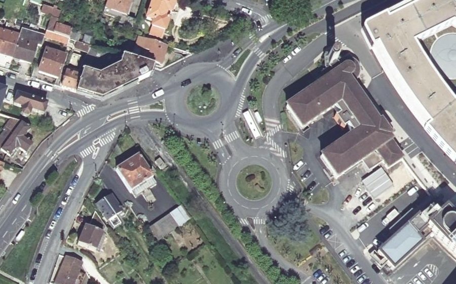 Vue aérienne du Rond-point anonyme n°8428020
