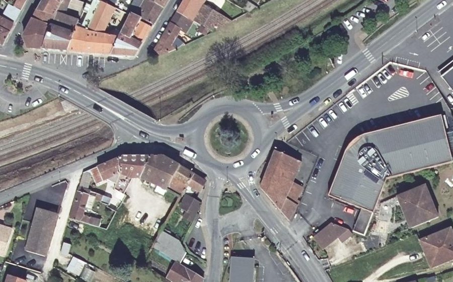 Vue aérienne du Rond-point anonyme n°8428321