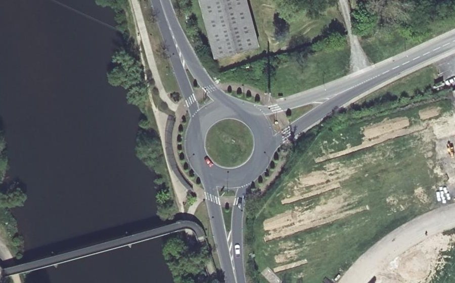 Vue aérienne du Rond-point anonyme n°8428334