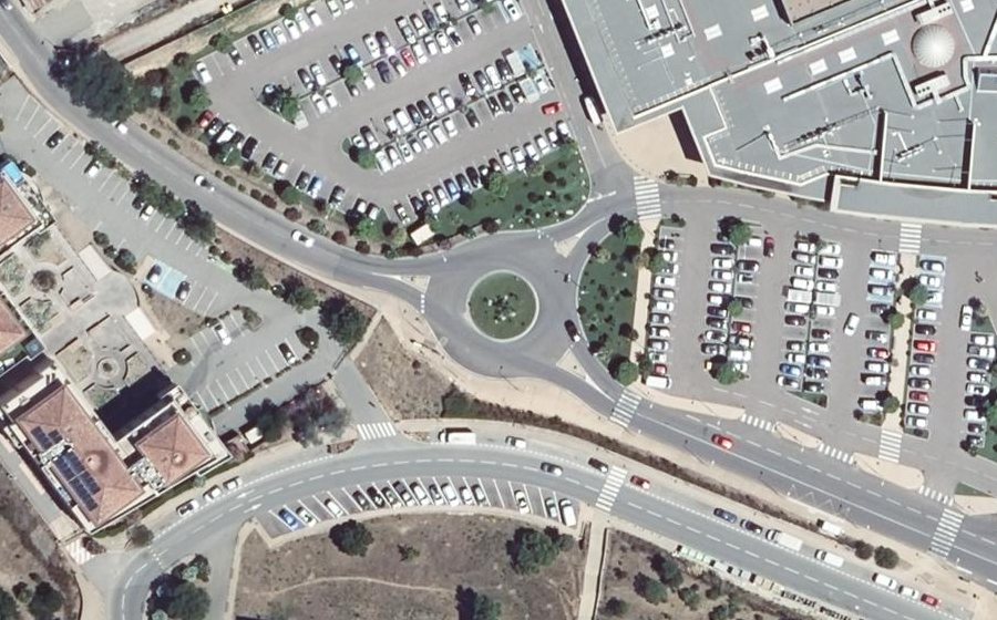 Vue aérienne du Rond-point anonyme n°845318708