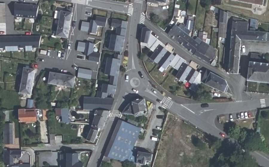 Vue aérienne du Rond-point anonyme n°845491090