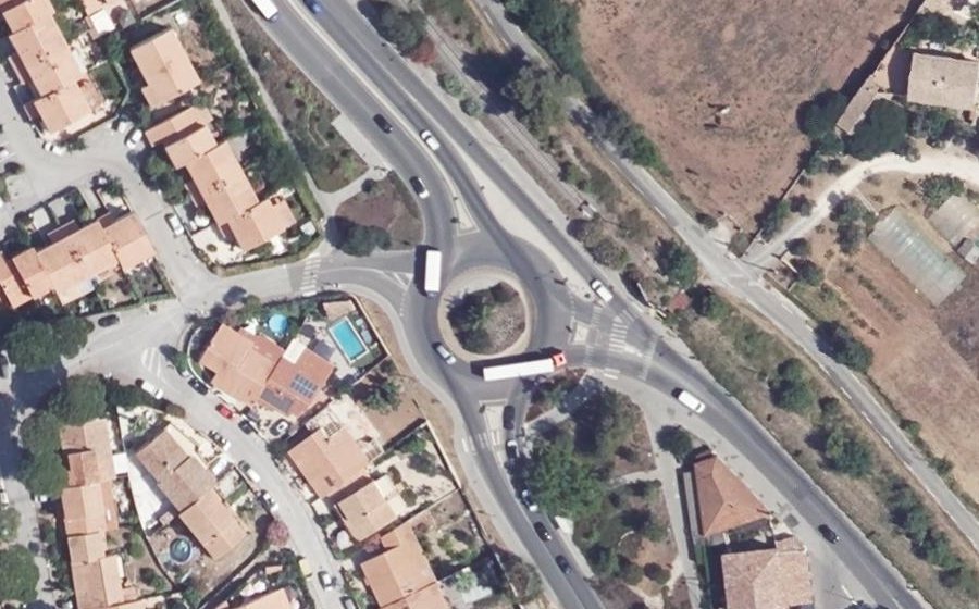 Vue aérienne du Rond-point anonyme n°846734635