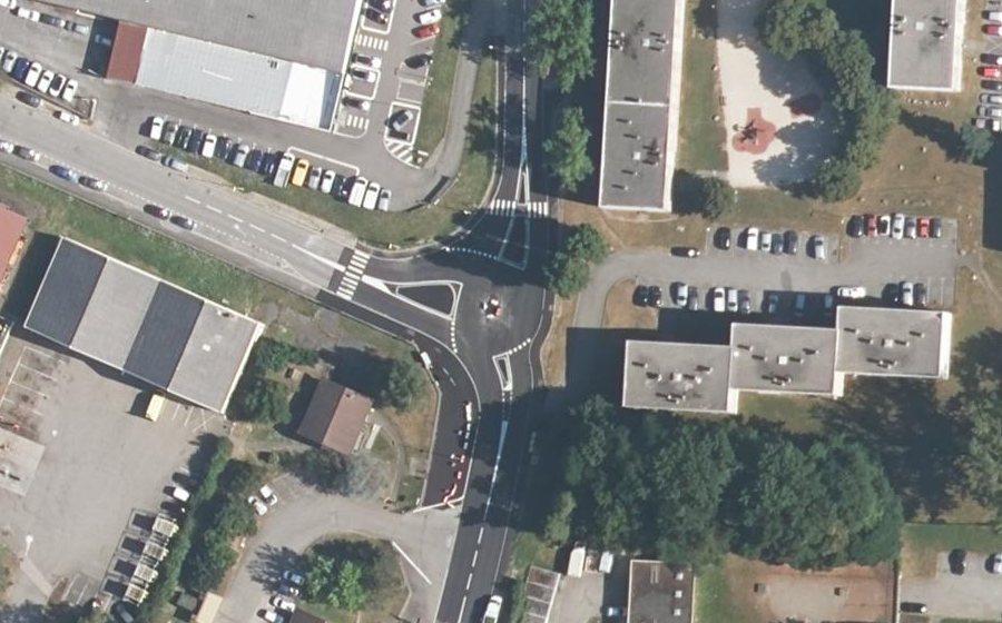 Vue aérienne du Rond-point anonyme n°8471098