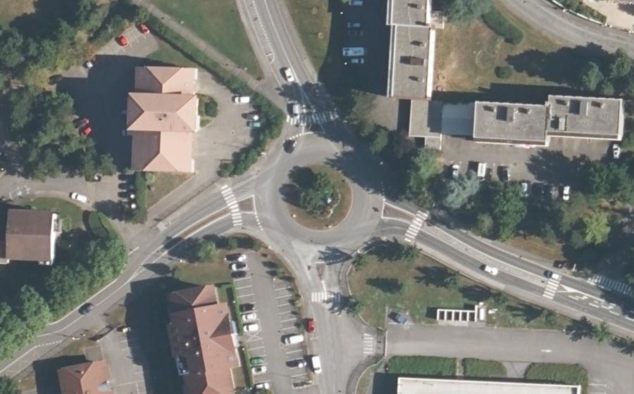 Vue aérienne du Rond-point anonyme n°8516930