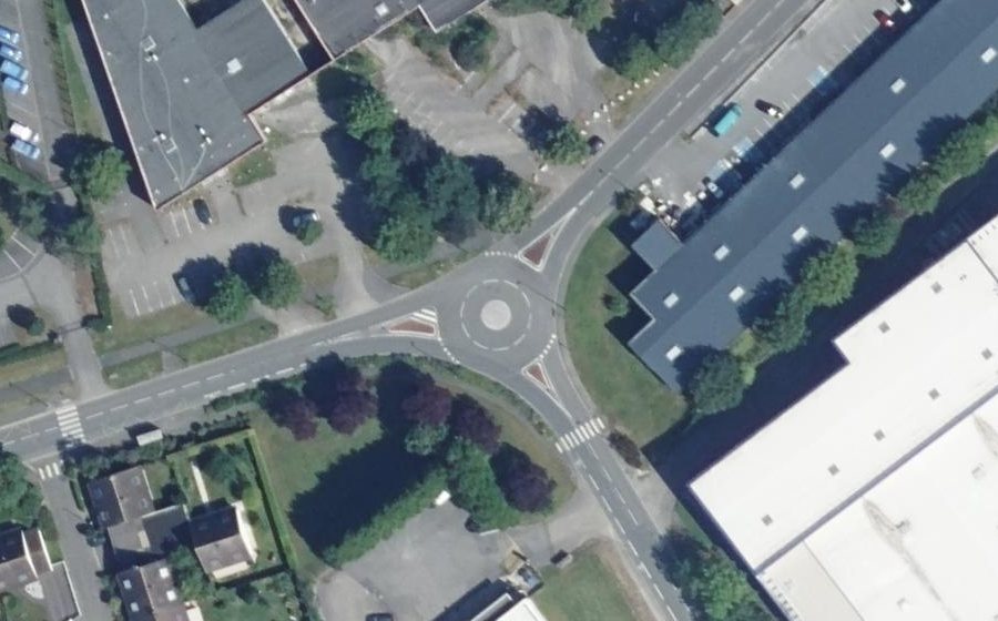 Vue aérienne du Rond-point anonyme n°852012151