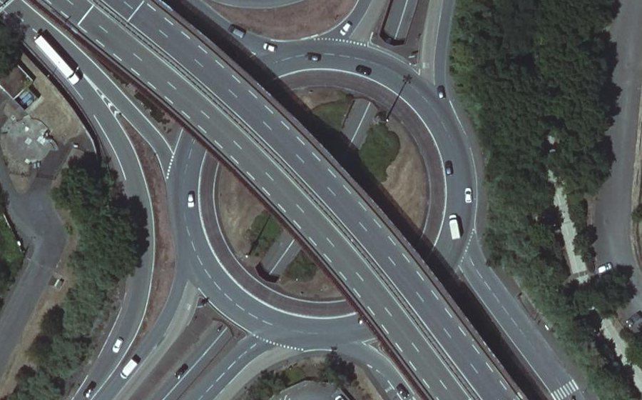 Vue aérienne du Rond-point anonyme n°852497484