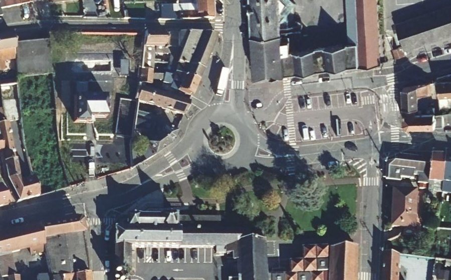 Vue aérienne du Place des Héros