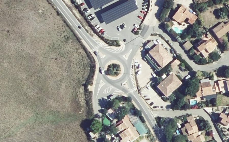 Vue aérienne du Rond-point anonyme n°857622105