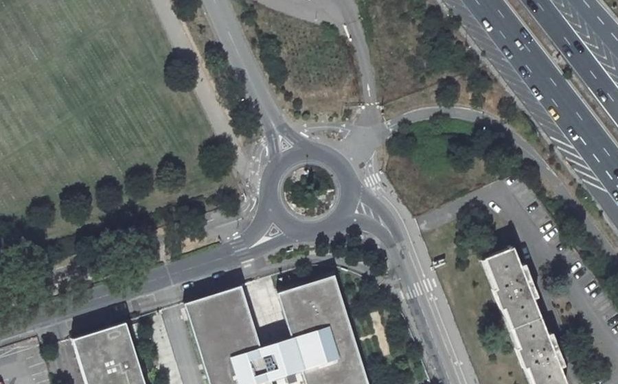Vue aérienne du Rond-point anonyme n°8584285