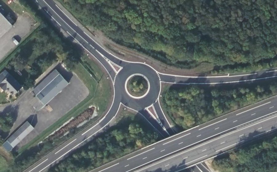 Vue aérienne du Rond-point anonyme n°8586349