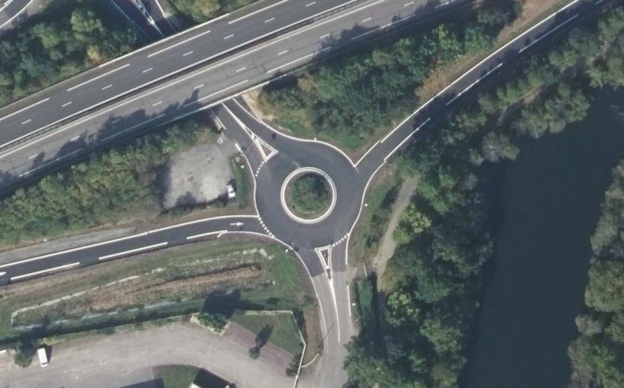 Vue aérienne du Rond-point anonyme n°8586350
