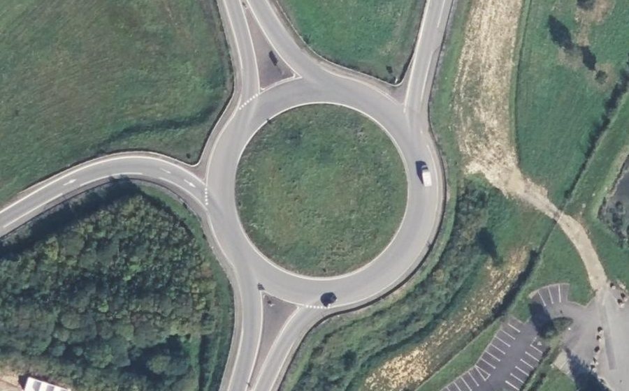 Vue aérienne du Rond-point anonyme n°8590607