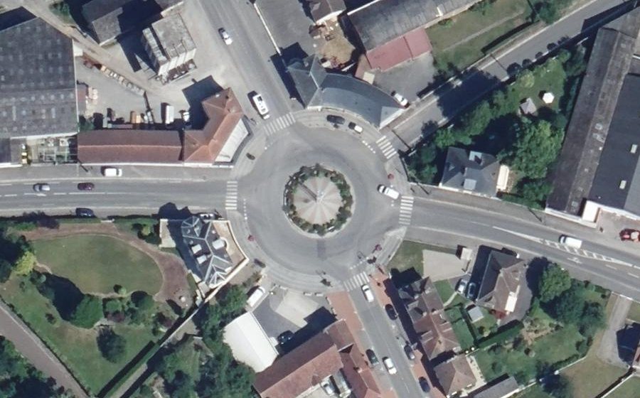 Vue aérienne du Place du 8 Mai 1945