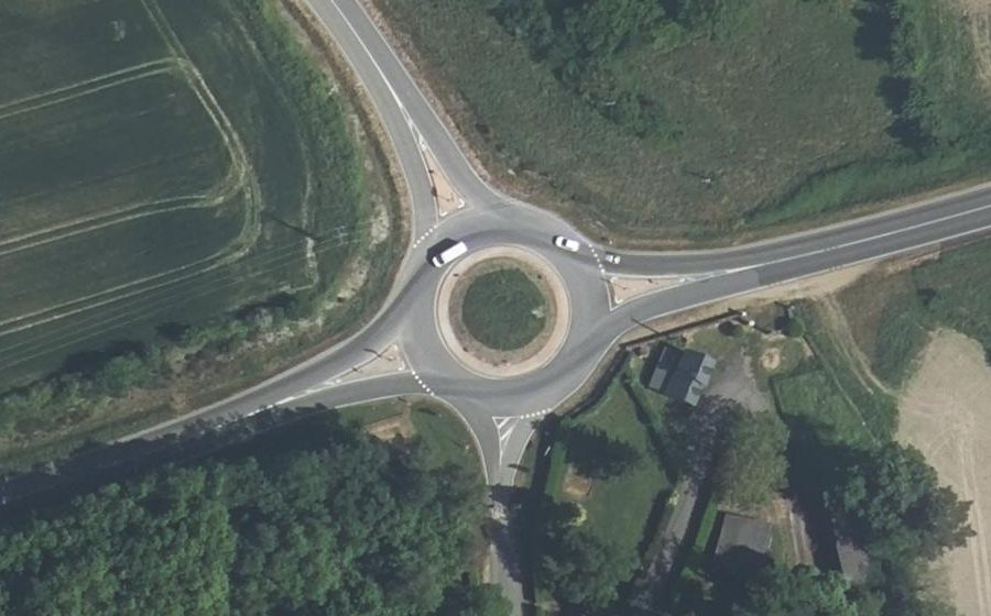 Vue aérienne du Rond-point anonyme n°860103857