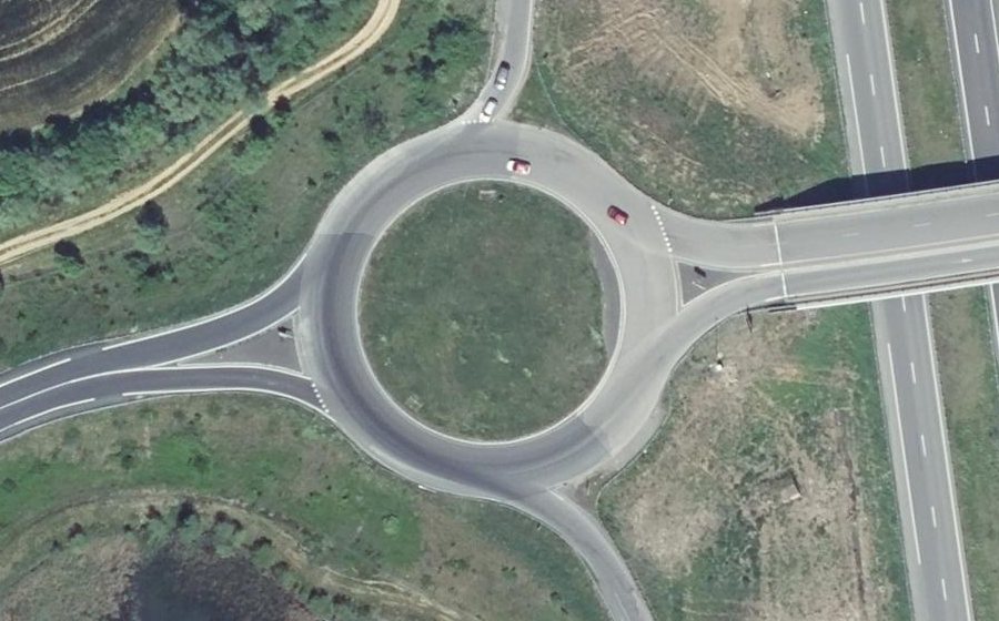Vue aérienne du Rond-point anonyme n°8609547