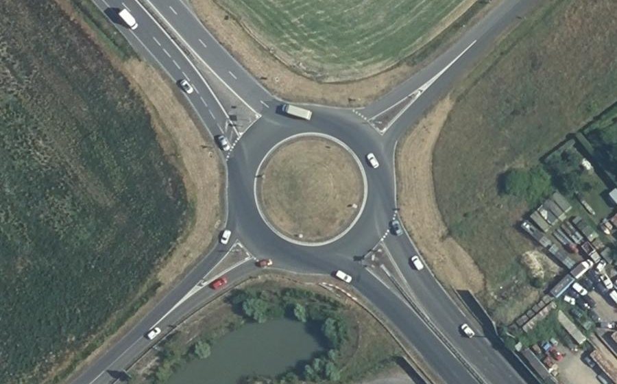 Vue aérienne du Rond-point anonyme n°8610026