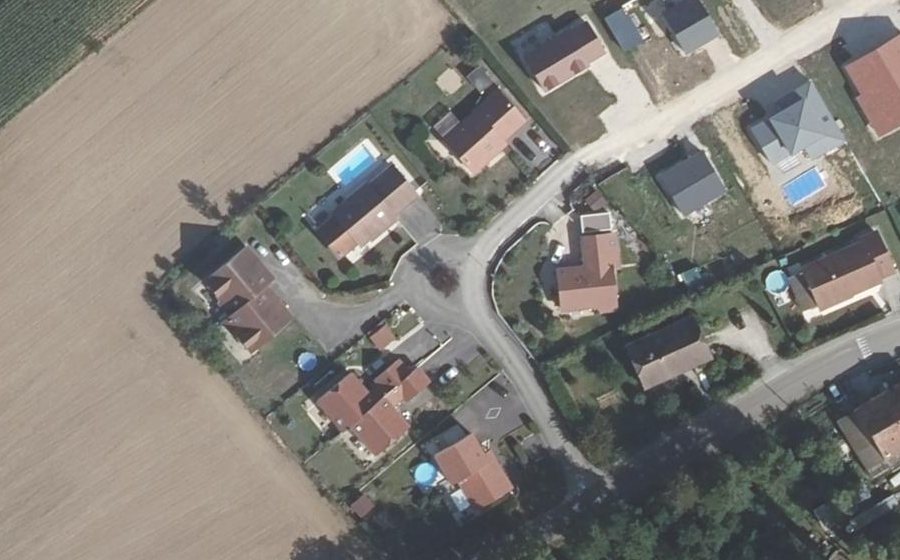 Vue aérienne du Rond-point anonyme n°868472437