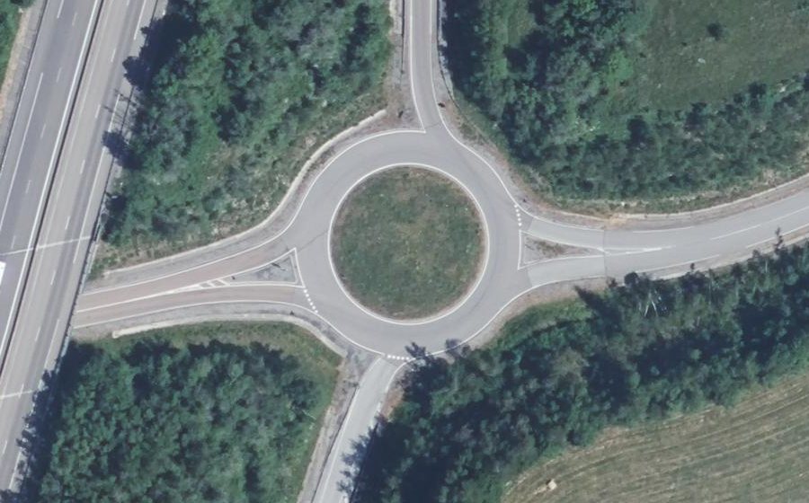 Vue aérienne du Rond-point anonyme n°87026502