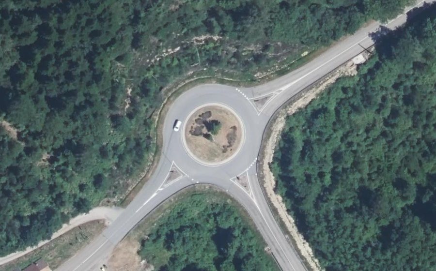 Vue aérienne du Rond-point anonyme n°87026504