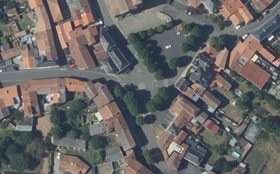 Vue aérienne du Rond-point anonyme n°871552220