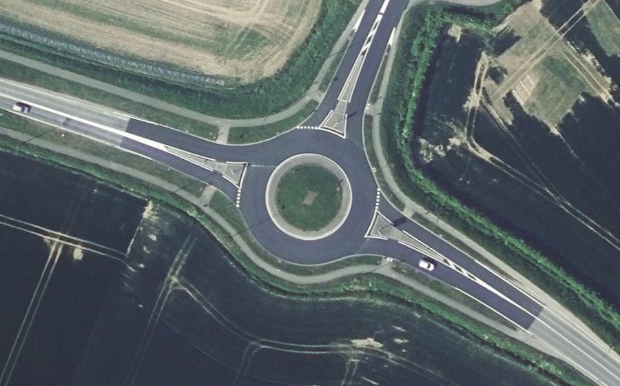 Vue aérienne du Rond-point anonyme n°871569777