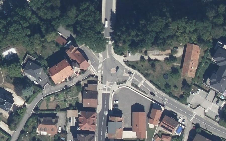 Vue aérienne du Rond-point anonyme n°8724836