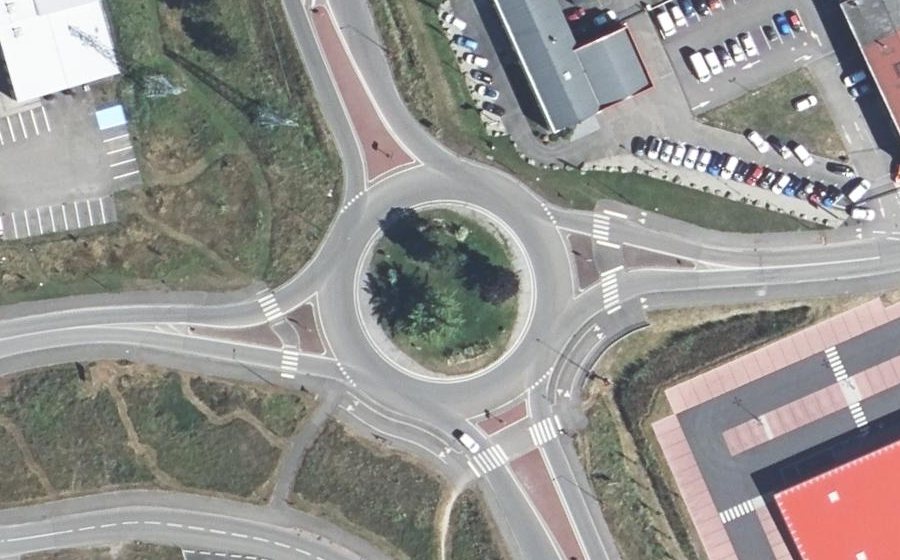 Vue aérienne du Rond-point anonyme n°8748352
