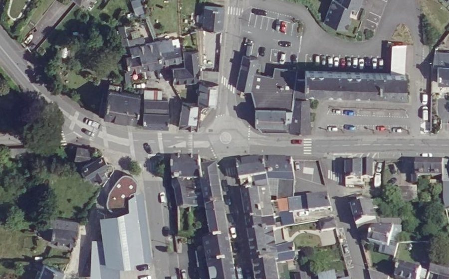 Vue aérienne du Rond-point anonyme n°878692017