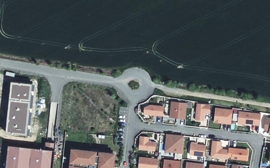 Vue aérienne du Rond-point anonyme n°888081007