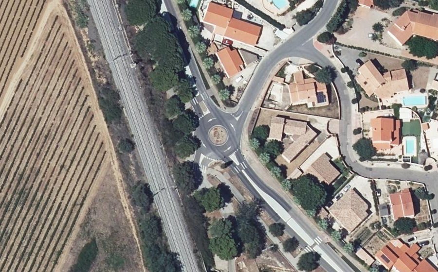 Vue aérienne du Rond-point anonyme n°89054499