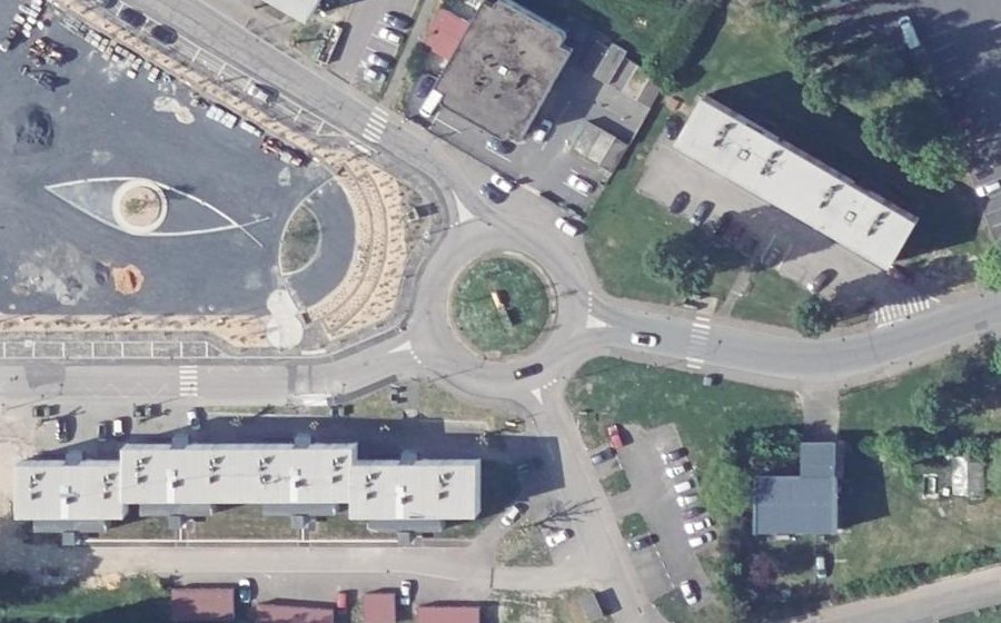 Vue aérienne du Rond-point anonyme n°89162199