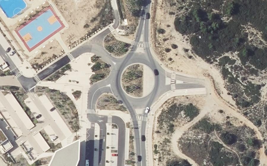 Vue aérienne du Rond-point anonyme n°895233319