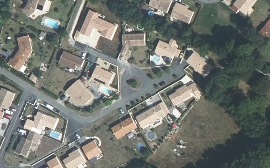 Vue aérienne du Rond-point anonyme n°895234022