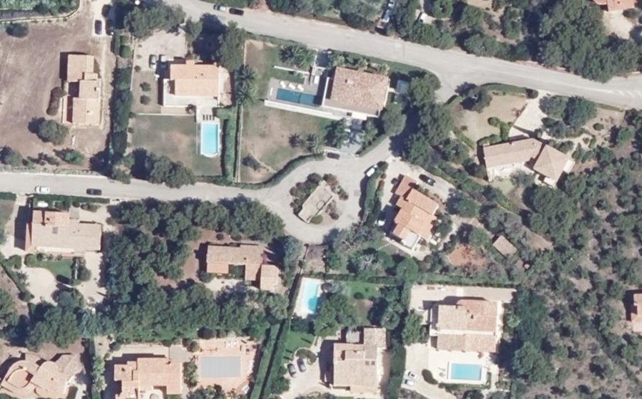 Vue aérienne du Rond-point anonyme n°89848691
