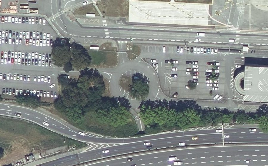 Vue aérienne du Rond-point anonyme n°90087384