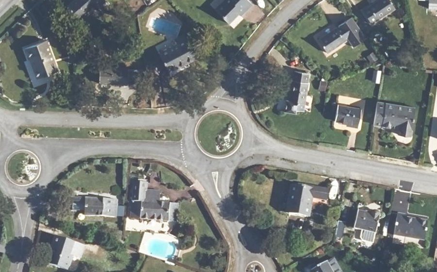 Vue aérienne du Rond-point anonyme n°90166389