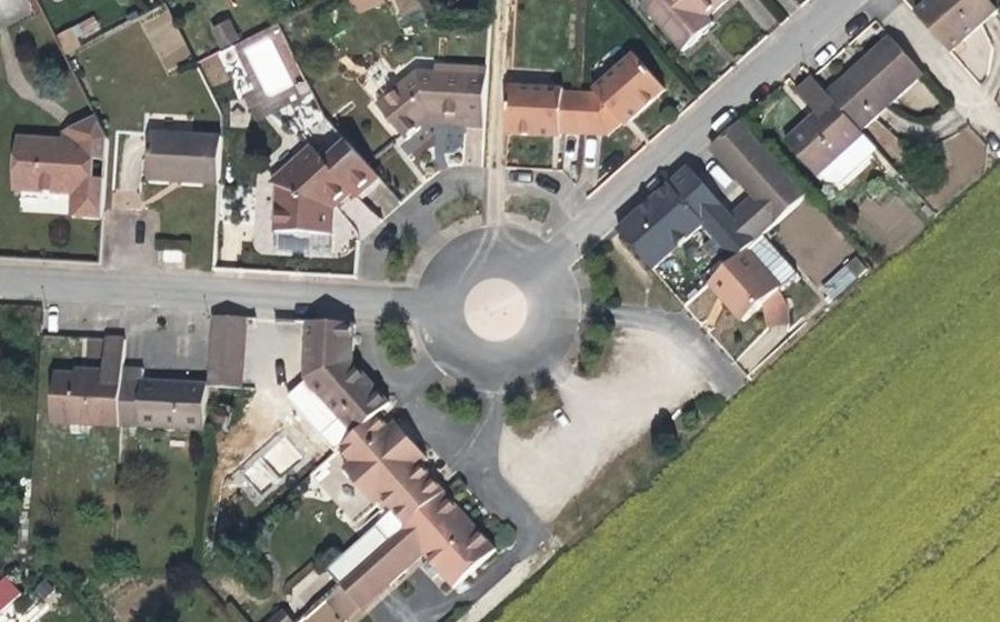 Vue aérienne du Rond-point anonyme n°90263005