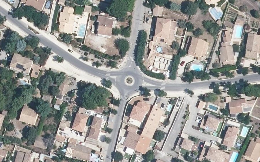 Vue aérienne du Rond-point anonyme n°903409669