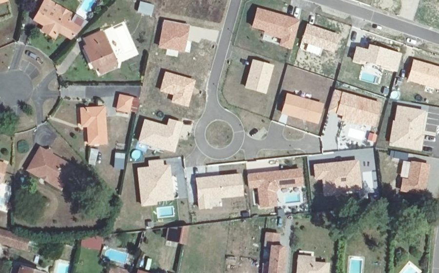 Vue aérienne du Rond-point anonyme n°905628206