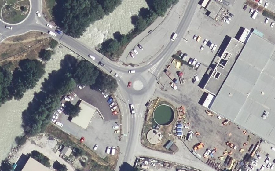 Vue aérienne du Rond-point anonyme n°905898462